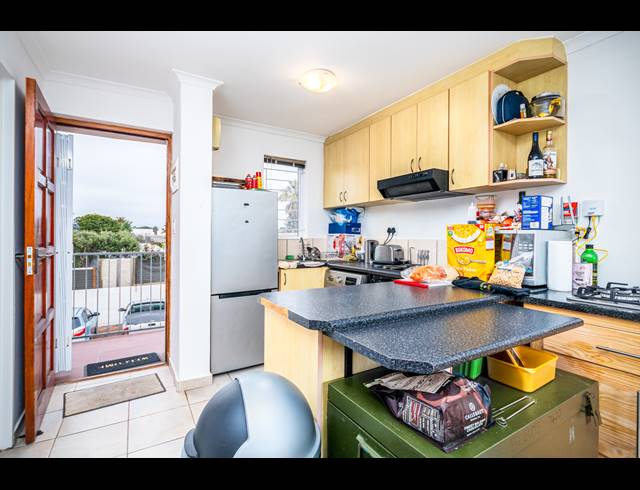 1 BEDROOM APARTMENT FOR SALE IN WAVES EDGE
